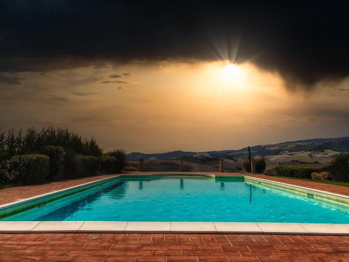 Podere Le Volpaie, Volterra, Tuscany Монтекатини Вал ди Чечина Екстериор снимка
