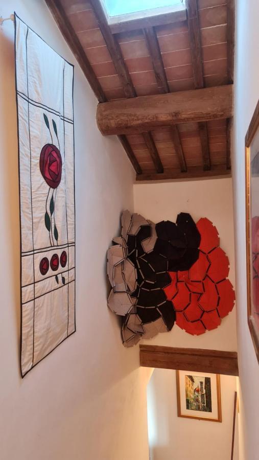 Podere Le Volpaie, Volterra, Tuscany Монтекатини Вал ди Чечина Екстериор снимка
